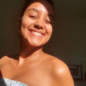 Meet your Posher, Makeda